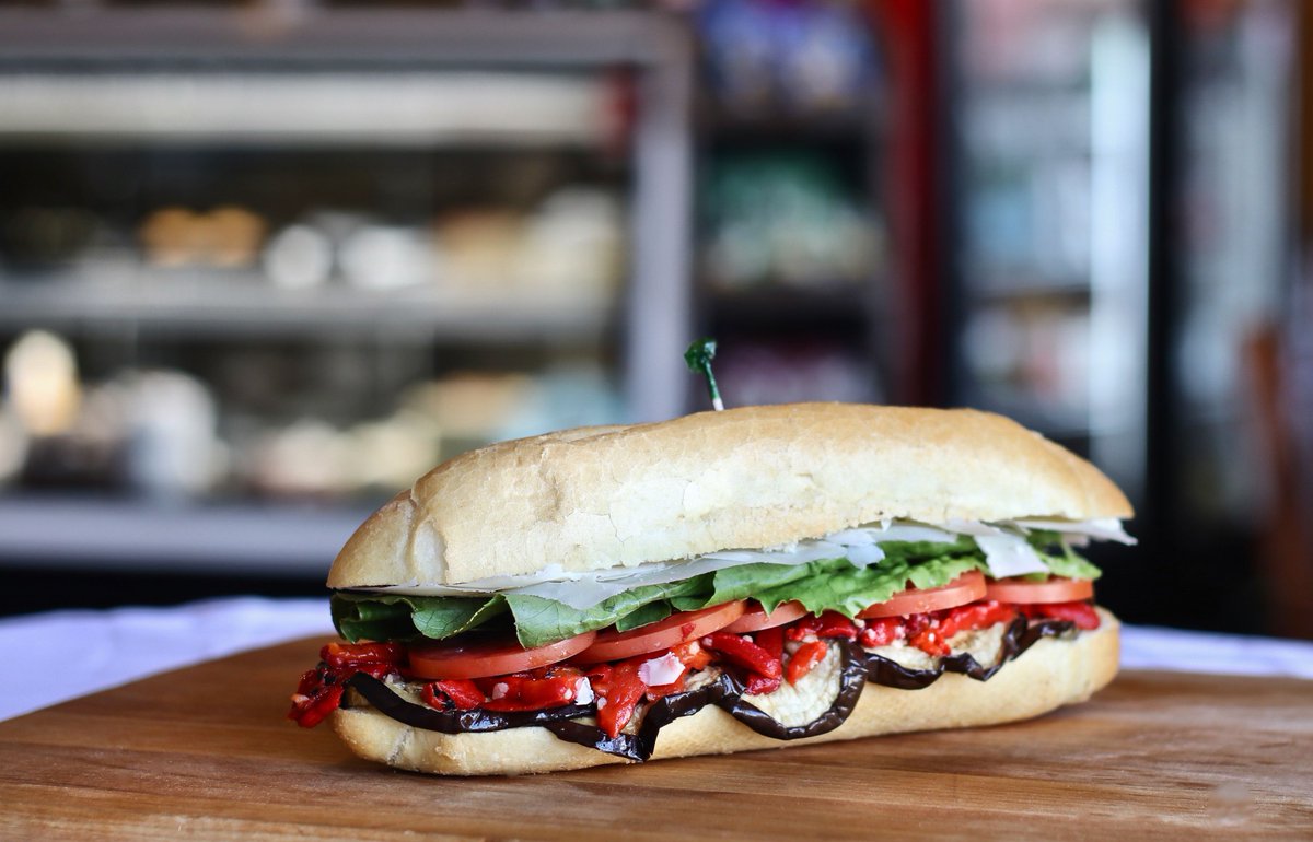 BCDBelleview's tweet photo. If you haven’t tried the Sherpa, you might want to! It’s an insanely creative medley of roasted eggplant, asiago, sweet roasted red peppers, tomato, romaine lettuce, garlic mayo… #OHYeah #BackcountryDeli https://t.co/Ju12jx1TAj