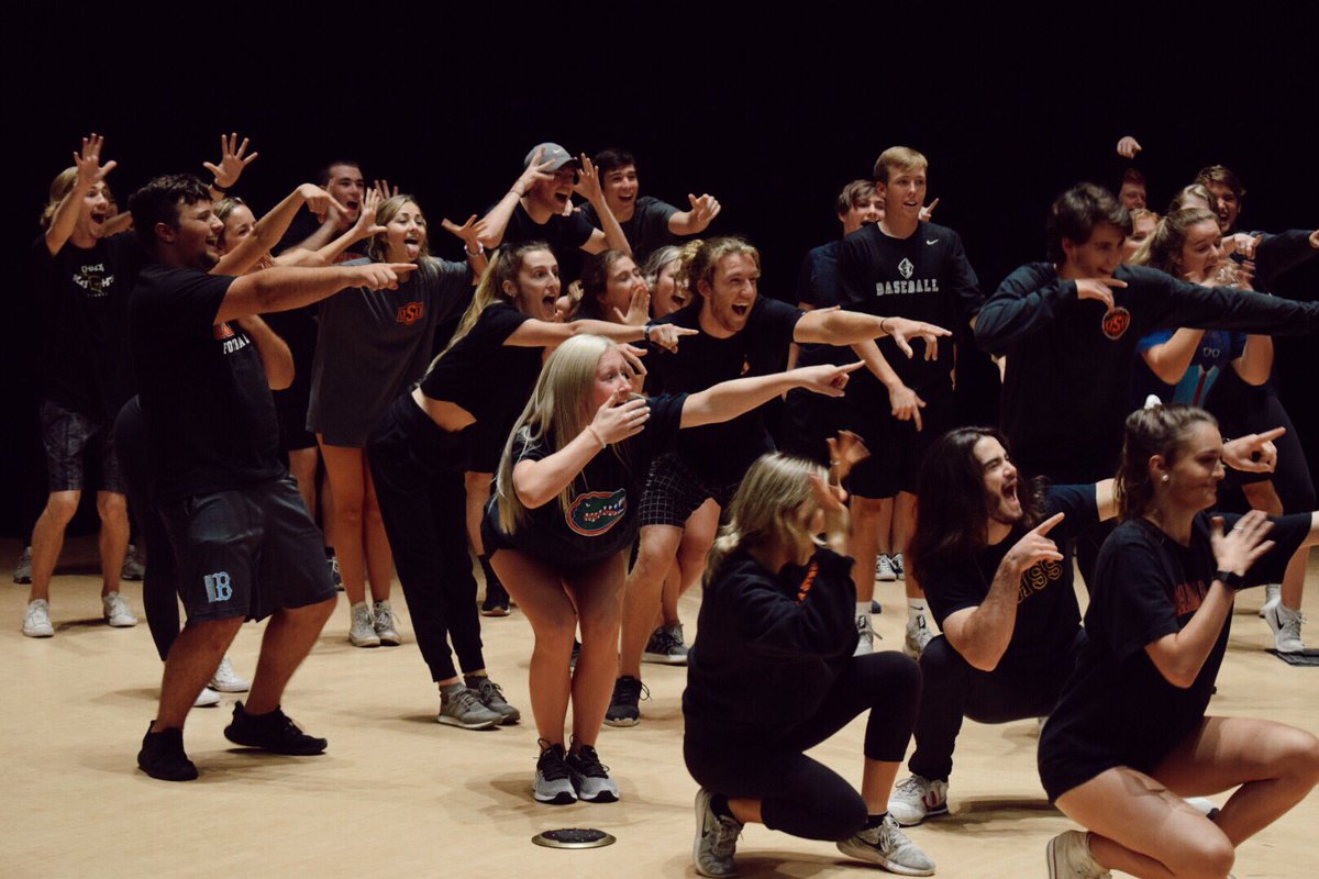 Freshman Follies tweet media