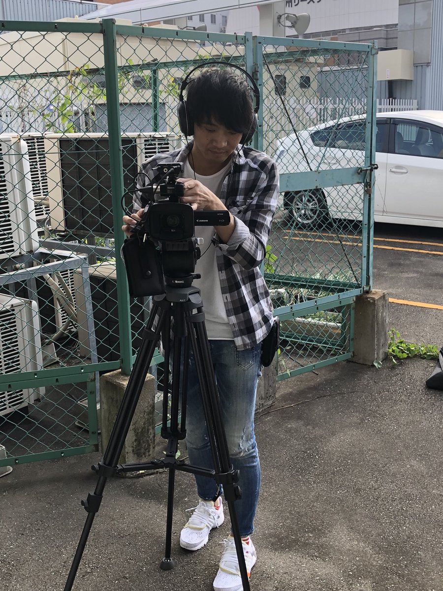 youbo777's tweet photo. EVO福岡で収録しとります!
カメラマン兼、出演者のくめっちです!遊びにきてねー!
#EVO福岡
#EVOTV https://t.co/AoVc5OPgXl
