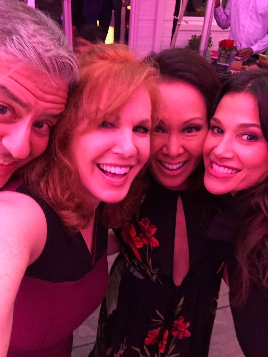 LizClaman's tweet image. It took Erica &amp;amp; @geraldorivera ‘s daughter’s Bat Mitzvah in Cleveland to get this squad @thealinacho @kepnesNBC    together again #20yrs!!
