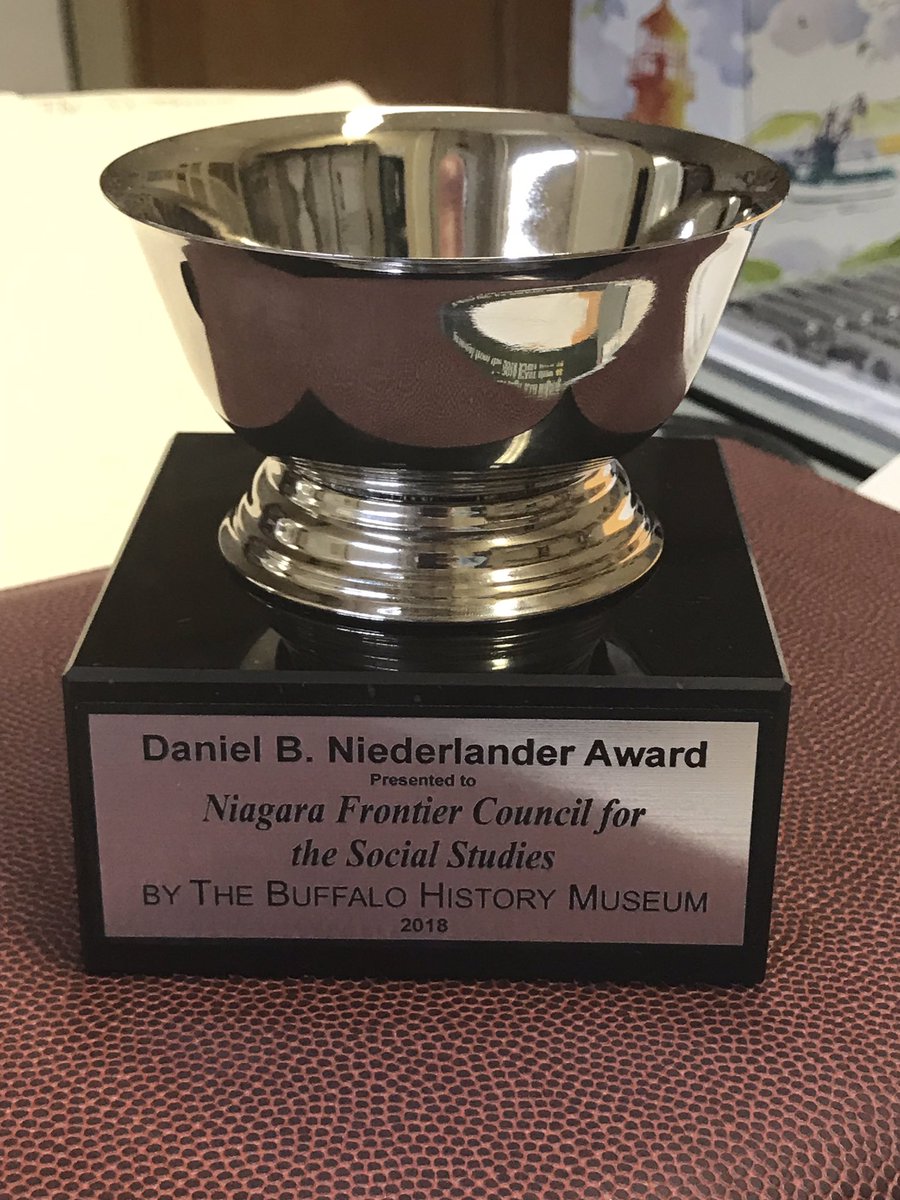 NFCSSHistoryWNY's tweet photo. So this happened at the Red Jacket Awards Dinner last week with the @BuffaloHistory . Thanks to all the #NFCSS members past &amp; present for all their hard work over the years. #TBHM #RedJacketAwards #Advocacy #Education #NiederlanderAward #WNY https://t.co/5xz6TAGmC8