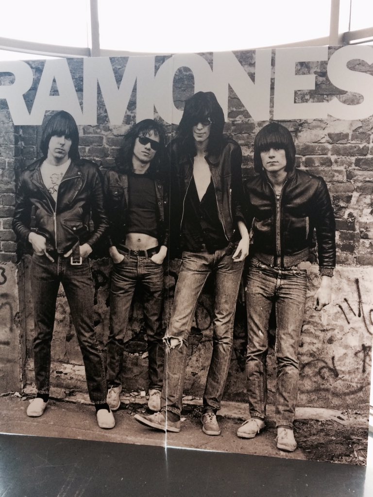 ジョニー ラモーン Twitter Search Twitter