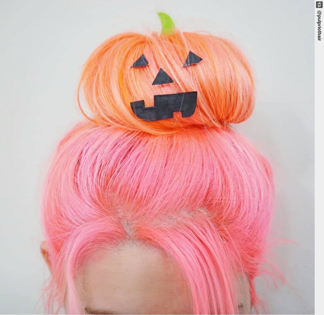 betrendsetters's tweet photo. is the artist. Pulp Riot is the paint. #fallintotheriot #haircolor #hairpaint #hairstyle https://t.co/PFanOMdCIB