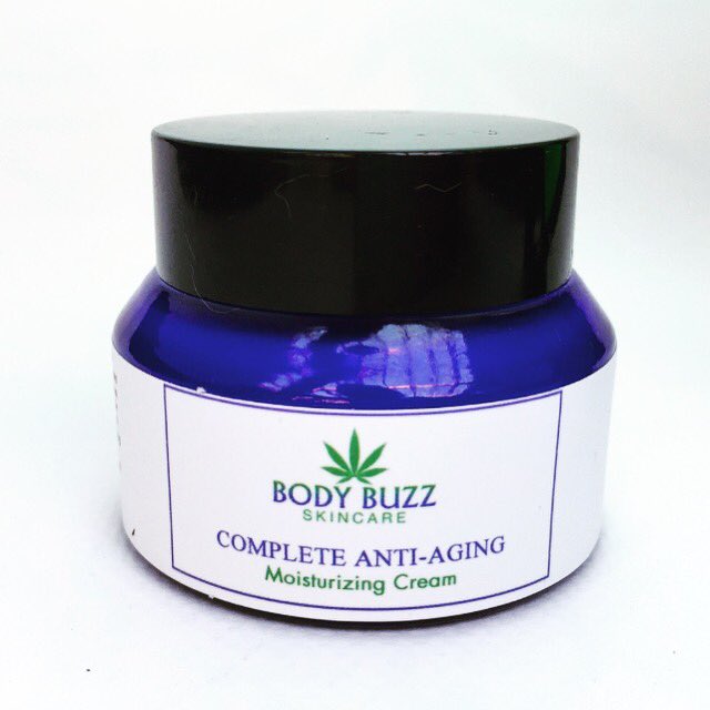 GetYour_Buzz_On's tweet photo. Anti Aging Moisturizer #AntiAging #Hemp #hempskincare #organic #natural #sensitiveskin #psoriasis #eczema #beautiful #lookyounger #skincalming https://t.co/Vrh2kCLcKY