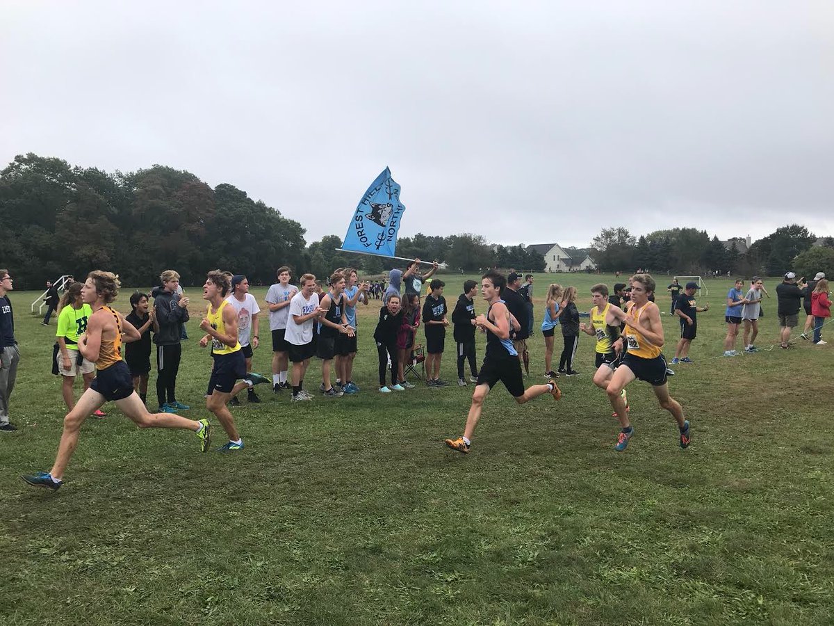 A little late, but here are a few pics from Portage.  Great job, team!  #HuskyPride #octoberrunning