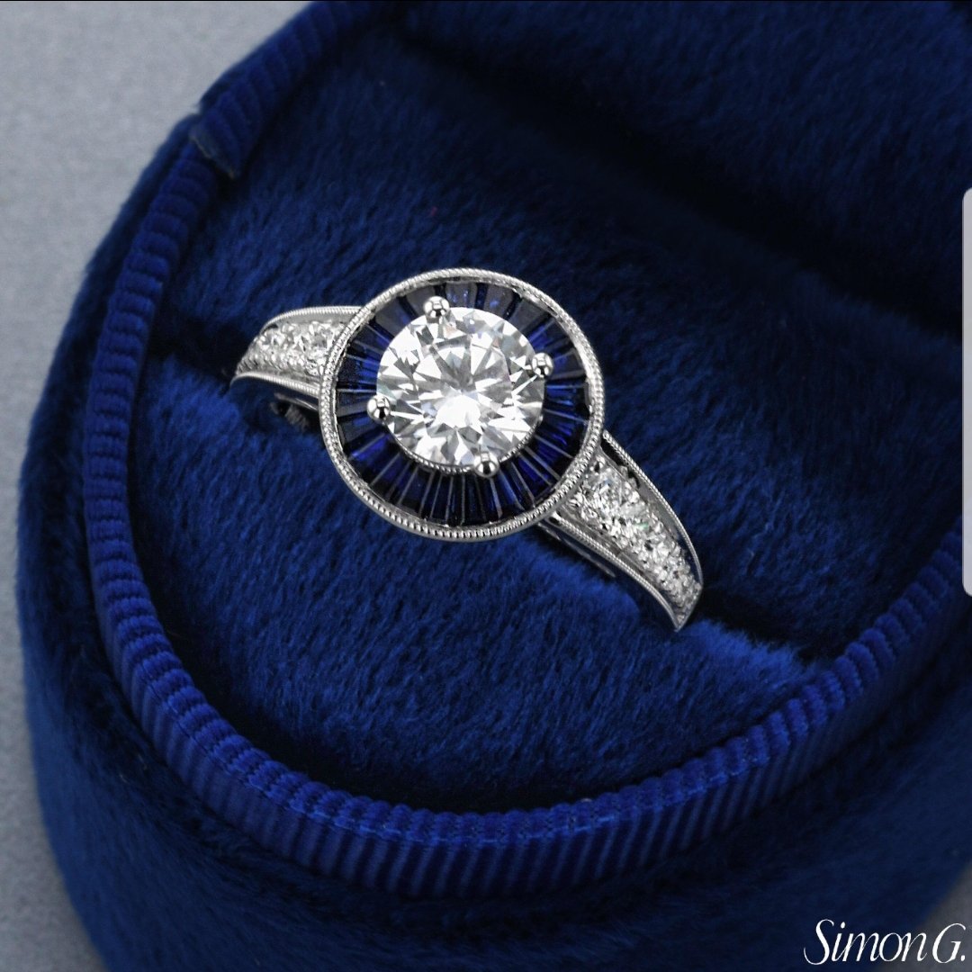 newstarjewelers's tweet photo. Treat her like royalty with help from @SimonGJewelry!
#CommittedWithSimonG #DreamRing #Sapphire #HeAsked #Proposal #Style #Fashion #EngagementRing https://t.co/xngac5kndL