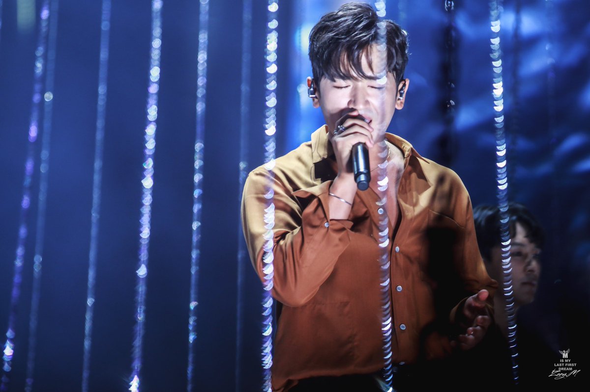 changjo0324's tweet photo. 아 진짜 이 사진들 찍으신 분들 대박적!!
정말 사진찍어주신분들 너무 감사합니다ㅠ
어떻게 이렇게 사진을...무슨 화보보는것 같다
별 사진은 진짜 대박이다 ㅠㅠ
앤디, 동완오빠 별사진도 가지고싶다!!! 별사진좀 투척해주세요
#신화 #shinhwa #별 #신화콘서트 #eric #junjin #minwoo #hyesung https://t.co/DsiIaqNE3g