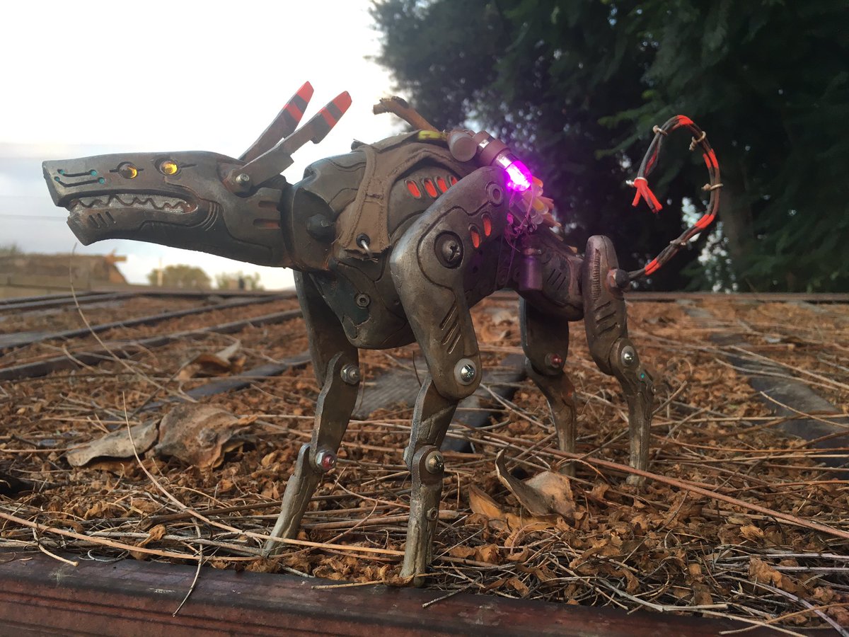 missmonstermel's tweet photo. This H.UN.D unit articulated toy will be going up for grabs tomorrow at 3pm PST! Hand made, poseable and one of a kind art toy! #missmonster #missmonstermel #hundunit #originalcharacter #arttoy https://t.co/rQBQqOcJ2G