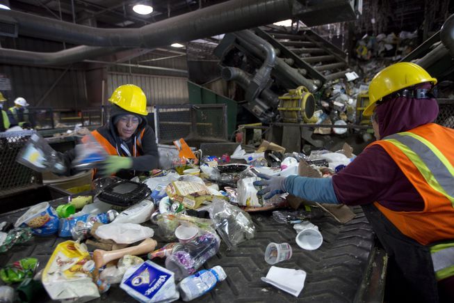 PlanetGreen's tweet photo. Why we need to be smarter about recycling
https://t.co/cCQklLsfik https://t.co/ZHhy0nz6Ij