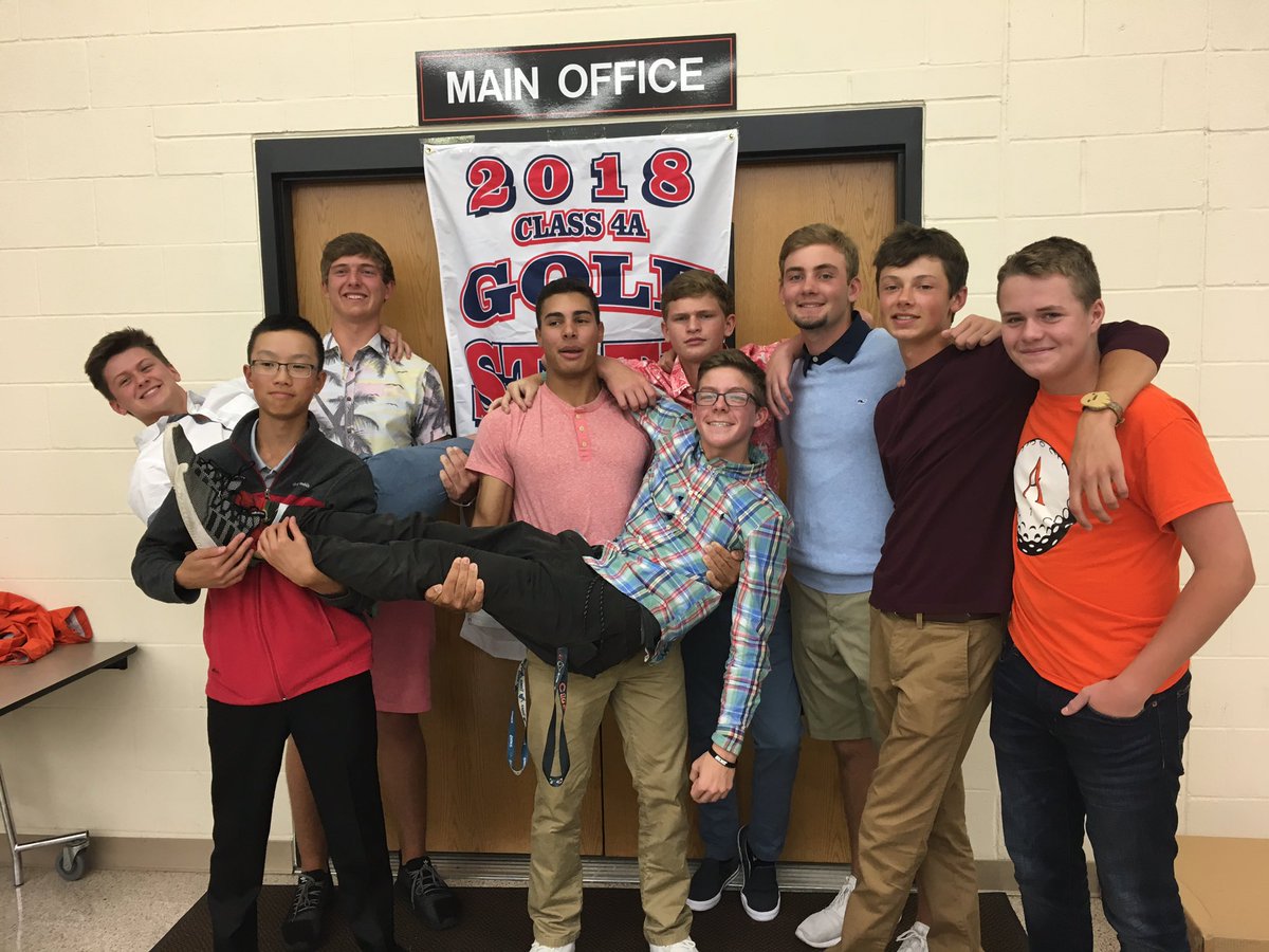 ⛳️Ames High Golf⛳️ tweet media
