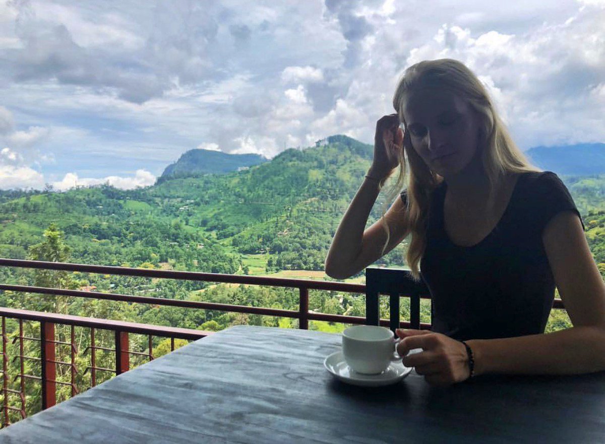 HalpeTea's tweet photo. Experience an authentic tea plucking experience with the estate workers and enjoy a guided visit to Tea Factory where the best tea in the world is produced #halpetea #teatime #factorytour #ceylontea https://t.co/5N8LTtIOus