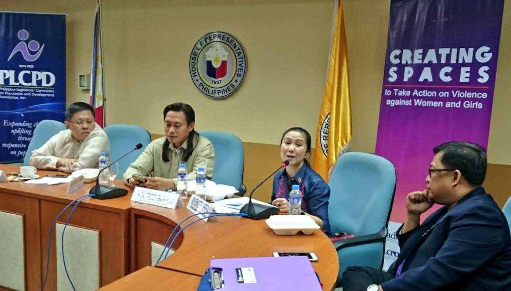 PLCPD1989's tweet photo. Rep @BHherrerady commits her support to the proposed bill and says she is ready to file the bill. #EndChildMarriage https://t.co/UzFvJJpSrq