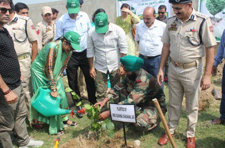 EVENTFAQS's tweet photo. https://t.co/p2WhMTa9NM
Kokuyo Camlin and Eco-Task Force Join Hands for Tree Plantation Drive on National Teacher’s Day.
#eventprofs #KokuyoCamlin #EcoTaskForce #NationalTeachersDay https://t.co/ia3nLhPWWH
