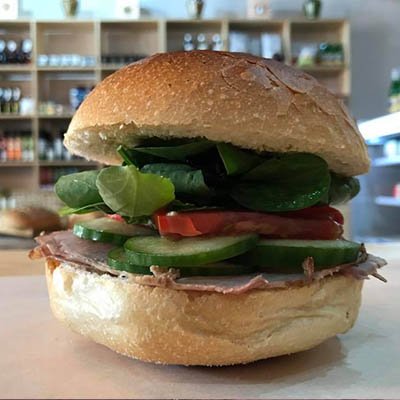 HailshamCard's tweet image. The Deli accept the Hailsham Card. 10% discount*everyday! 

More pics here...

towncitycards.com/eatingout/the-…

(Excludes meal deals)

#Hailsham #hailshamfood #rusticbread #charcoalcheese
