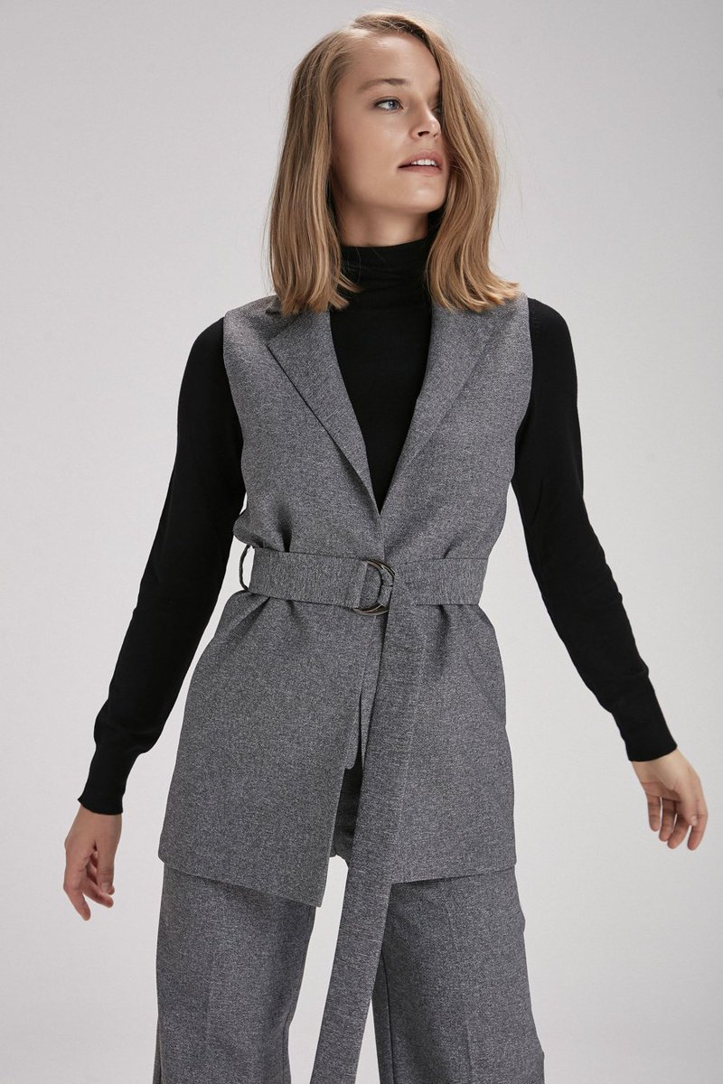 adL_official's tweet photo. Çalışan şık kadınların tercihi adL. Ofis şıklığı için linke tıklayabilirsiniz; https://t.co/lqfdY8XWEC
#adL #adLetkisi #adLeffect #aw1819 #newcollection https://t.co/lUz69X6PIi