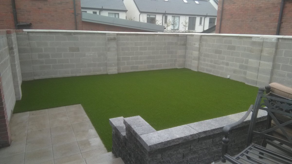 DubArtificial's tweet photo. Completed photos of a garden in Knockrabo, Goatstown with RG Silk 25 artificial grass. #newbuild #Dublin #ireland https://t.co/bLYJeTHvfd @DubArtificial https://t.co/3wvhY387QS