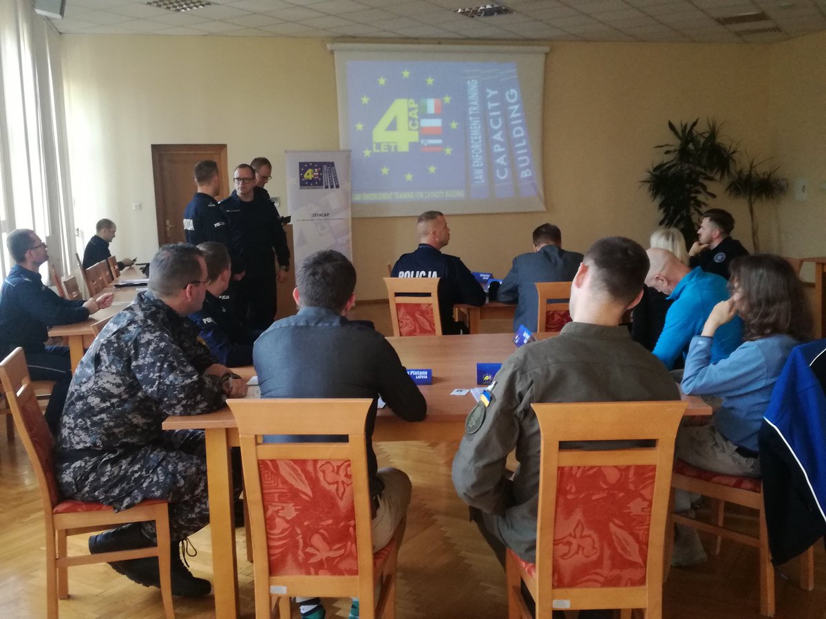 CEP_Slovenia's tweet photo. Second Law Enforcement Training for Capacity Building as part of LET4CAP project is on the way. This time we are in Poland at Police School Slupsk. #Police #Training #LEOs https://t.co/ruRdxexCDM