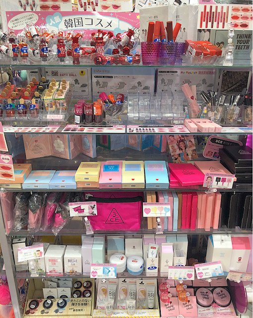 韓国コスメ、3CEミラー、ポーチ、韓国パックなど たくさん入荷しま