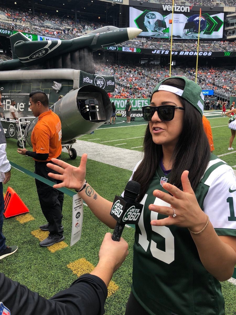 TheEdwardBrooks's tweet image. Bayley should bust out these glasses for her entrance with Balor on MMC. #coolfactor