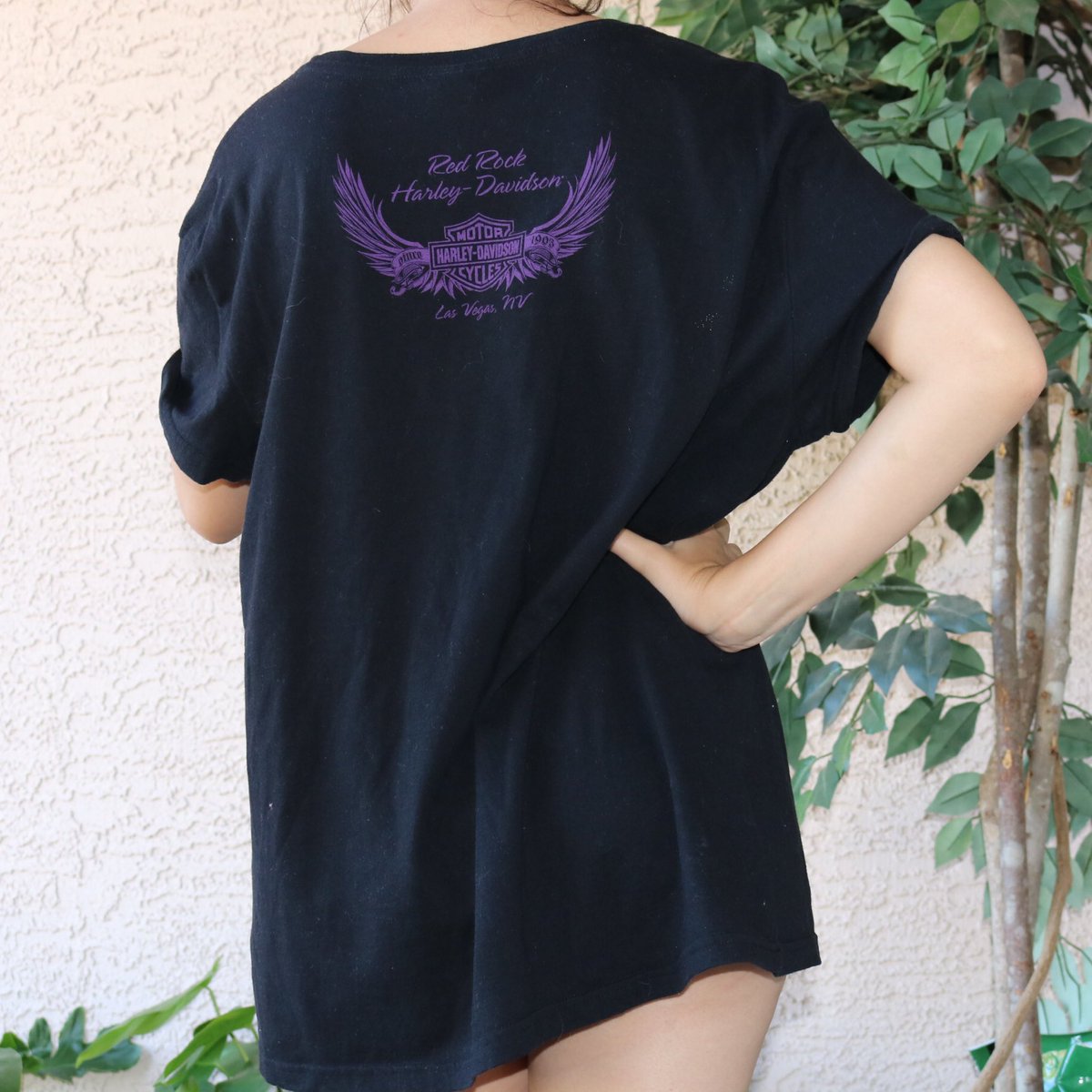 vironaondepop's tweet photo. Harley Davidson tee 🖤💜🖤💜 https://t.co/fkUWjetOCc