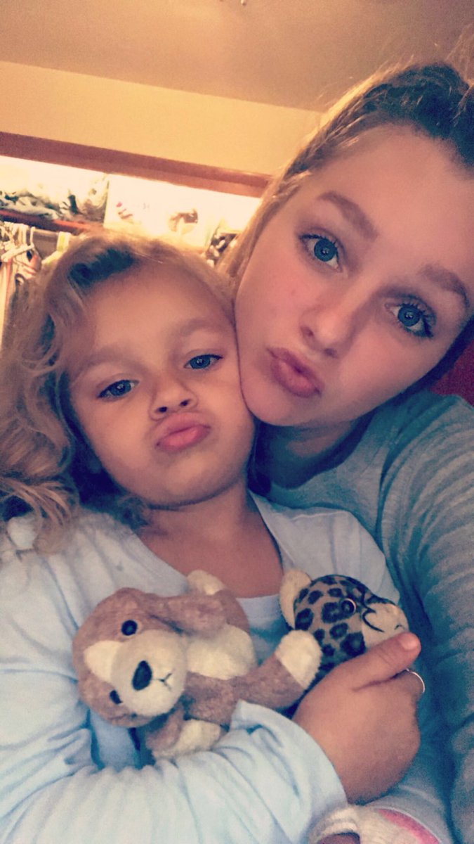 MaciPolk's tweet photo. Bffs for life 💜 https://t.co/yIIoqqpd6c