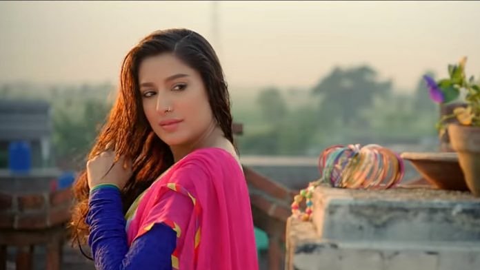 Shy_superstar's tweet photo. Woh #khobsurti joh aankho se bayaan ho jaye … Use #lafzo ki kya zaroorat. 😍😍😍😍😍 @MehwishHayat https://t.co/9mWmeSv2TQ
