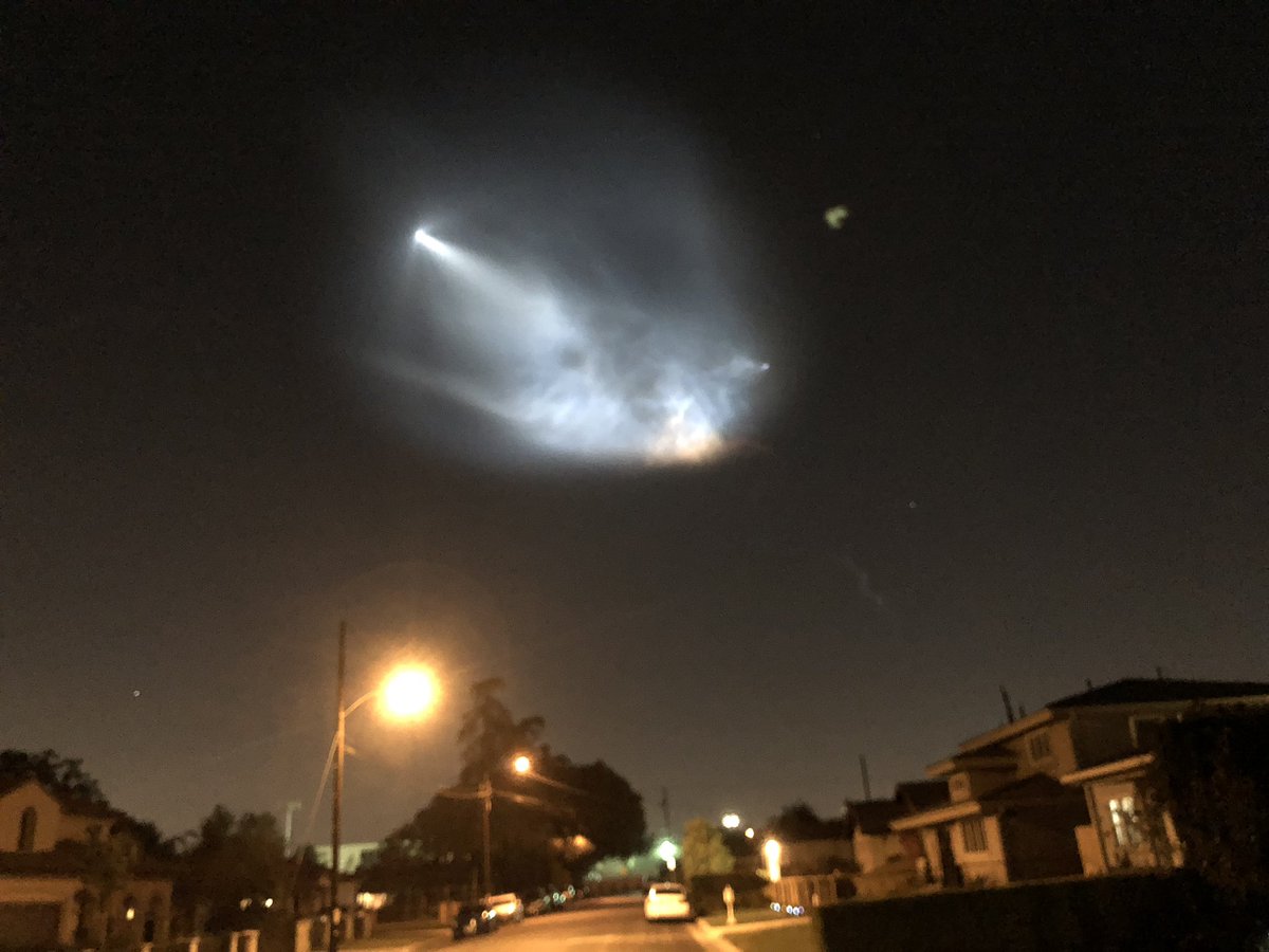 collegetorch's tweet photo. @SpaceX just launched a rocket! I hope my students saw it. They love stuff like this. #spacexlaunch #spacexfalcon9 #spacex #spacexrocketlaunch #spacexrocket #saocom1a #collegeapps #collegeapplications #collegecounselor #pasadena #southpasadena #southpasadenahighschool #losangeles https://t.co/A98yn4bmqK