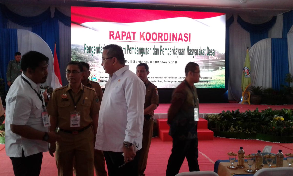 Selamat dan sukses terselenggaranya
#RakornasSumut2018
<a href="/jokowi/">Joko Widodo</a> 
<a href="/EkoSandjojo/">Eko P. Sandjojo</a> 
<a href="/taufikmadjid71/">IG : taufik.madjid</a> 
@fachrilabalado 
<a href="/KemenDesa/">Fast Track Travel</a> 
<a href="/tppindonesia/">Pertepedesia</a>