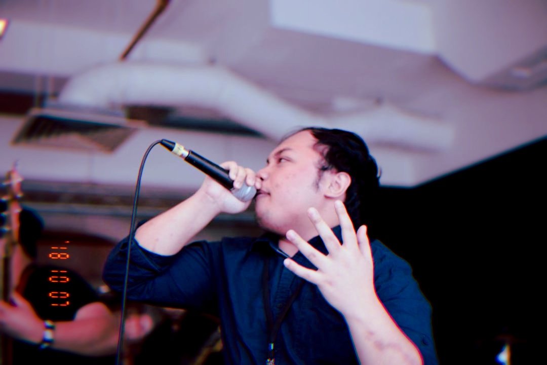 tfobband's tweet photo. Throwback to our set at @dylght_dscnds 10th Years Anniversary Showcase! it was one of the best showcase &amp; congratulations again towards the achievement 🙏🏿 #thyfallovbaghdad  #daylightdescends #daylightdescends10thyearsanniversaryshowcase 

Photographed by : @firdausjusdean 🌹 https://t.co/LPJdKZenlW