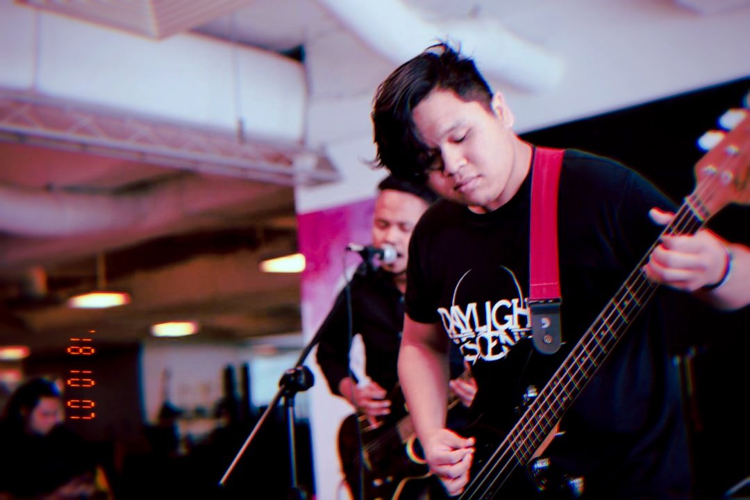 tfobband's tweet photo. Throwback to our set at @dylght_dscnds 10th Years Anniversary Showcase! it was one of the best showcase &amp; congratulations again towards the achievement 🙏🏿 #thyfallovbaghdad  #daylightdescends #daylightdescends10thyearsanniversaryshowcase 

Photographed by : @firdausjusdean 🌹 https://t.co/LPJdKZenlW