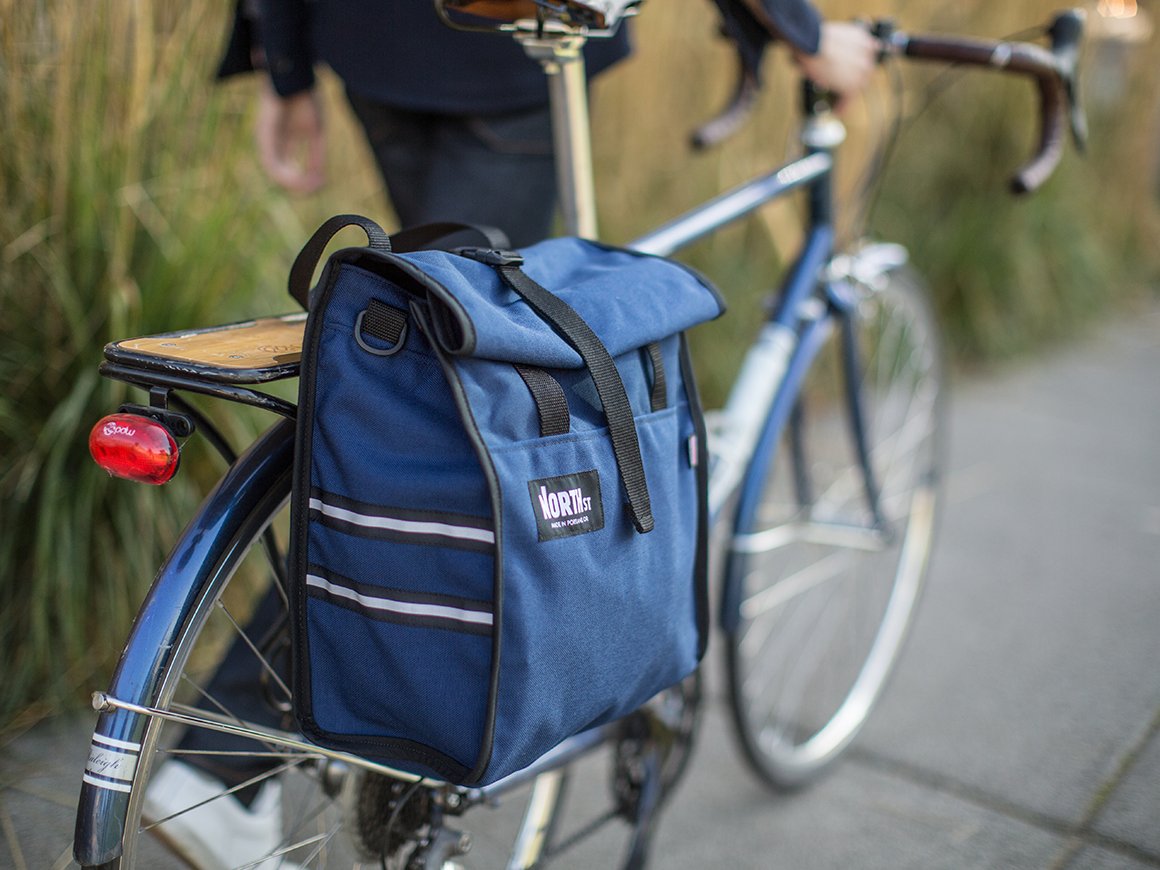 BedfordMOF's tweet photo. #UseLessGreenTheRest for a livable climate by using a bike for your errands. Idea #71: Riding a bike keeps you healthy and does not contribute to carbon pollution. Bedford's bike share program can help. Amazing how much can fit in bike baskets and in a backpack! @MothersOutFront https://t.co/kxoaZ6yBGi