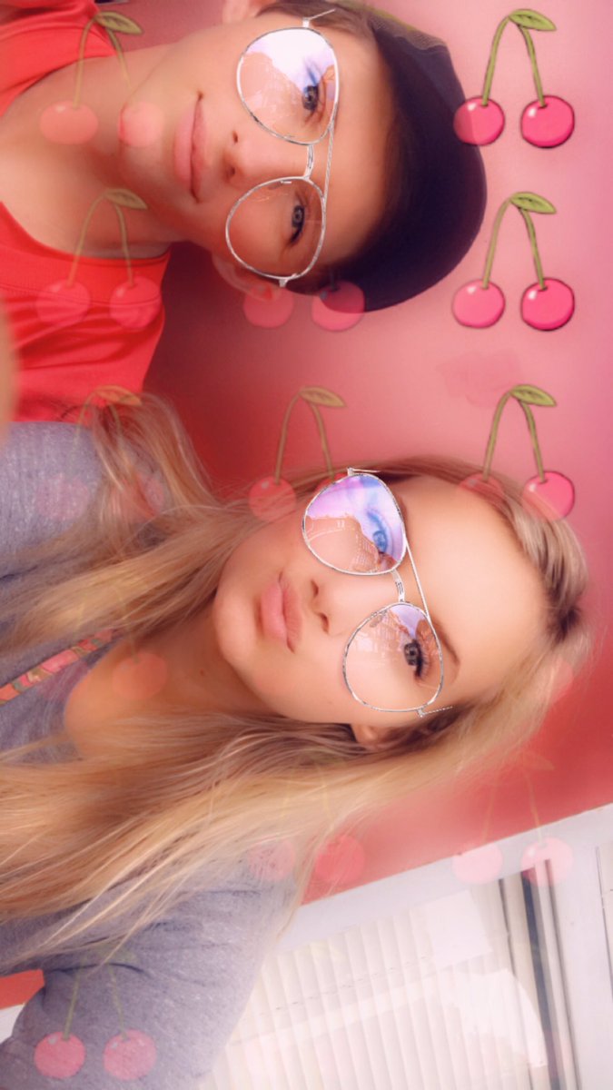 maceyphillips9's tweet photo. we might of broke up for a little bit but I’m so glad we did because if we didn’t we wouldn’t be in such a good place as we are right now 💓. I could not be happier w anyone! https://t.co/FeJ5FYfEx9