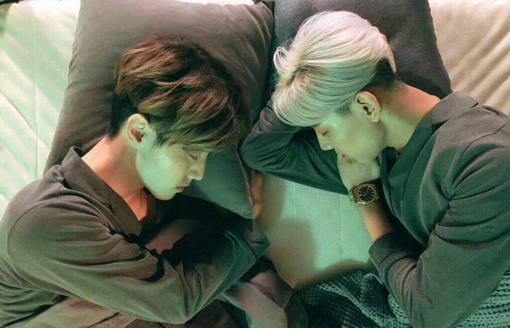 IGOT7Markbam12's tweet photo. โอ๊ยยยย ฟิน ชิปไปอีก เขานอนด้วยกัน
หันหน้าเข้าหากัน 😍 อร้ายยยย
#GOT7 #GOT7_Lullaby #presentYOU #Lullaby #MarkTuan #BamBam #mackbam https://t.co/wTHQWlgdza
