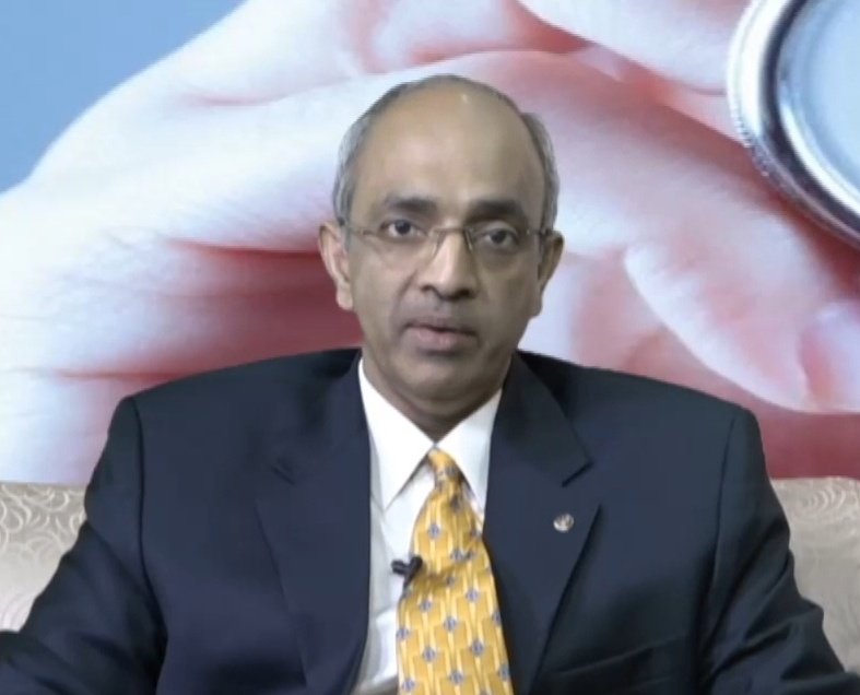CPCCIndia's tweet photo. Understand step by step management of Septic Shock. Listen to Dr.Bala Ramachandran, Head of the Department of Intensive Care, KK CHILDS Trust Hospital,Chennai during a session on septic shock on 21st October #IPCCCI2018. 
@WFPICCS @ESPNIC_Society @PedCritCareMed @SCCM
#PedsICU https://t.co/j6qJOQiI0z