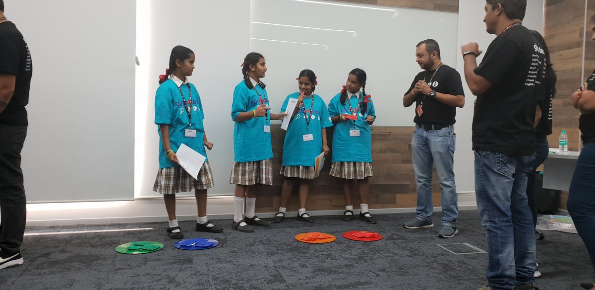 harry2286's tweet photo. Learning technology with exciting way with #Detection #Algorithm #BigData #LocalIntelligence #Cryptology #DigitalConvergence @mastercardindia @Vadodara #Girls4Tech https://t.co/ProahNbImD