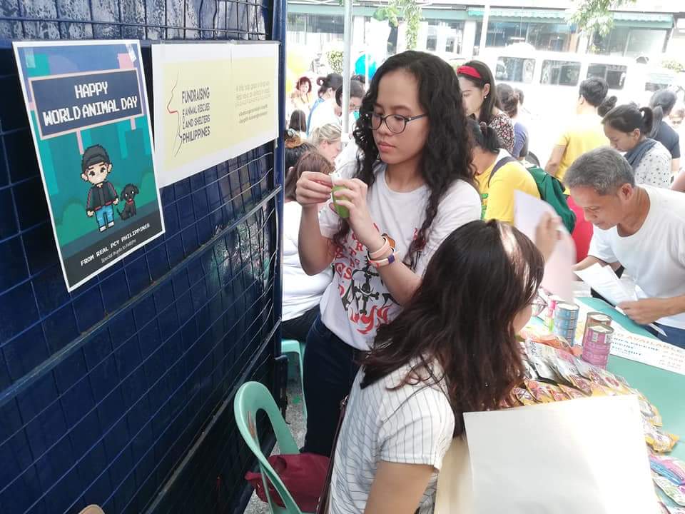 farsph18's tweet photo. A big thanks for the monetary donation from @rpcyph, we were able to help neuter thousand cats in one day.

And with the generosity of Ms. Maja Alexandra Boy, we were able to give away free dog and cat food, and collars during the CATstration Event of PPBCC last October 6, 2018. https://t.co/f7q3a2a1yP
