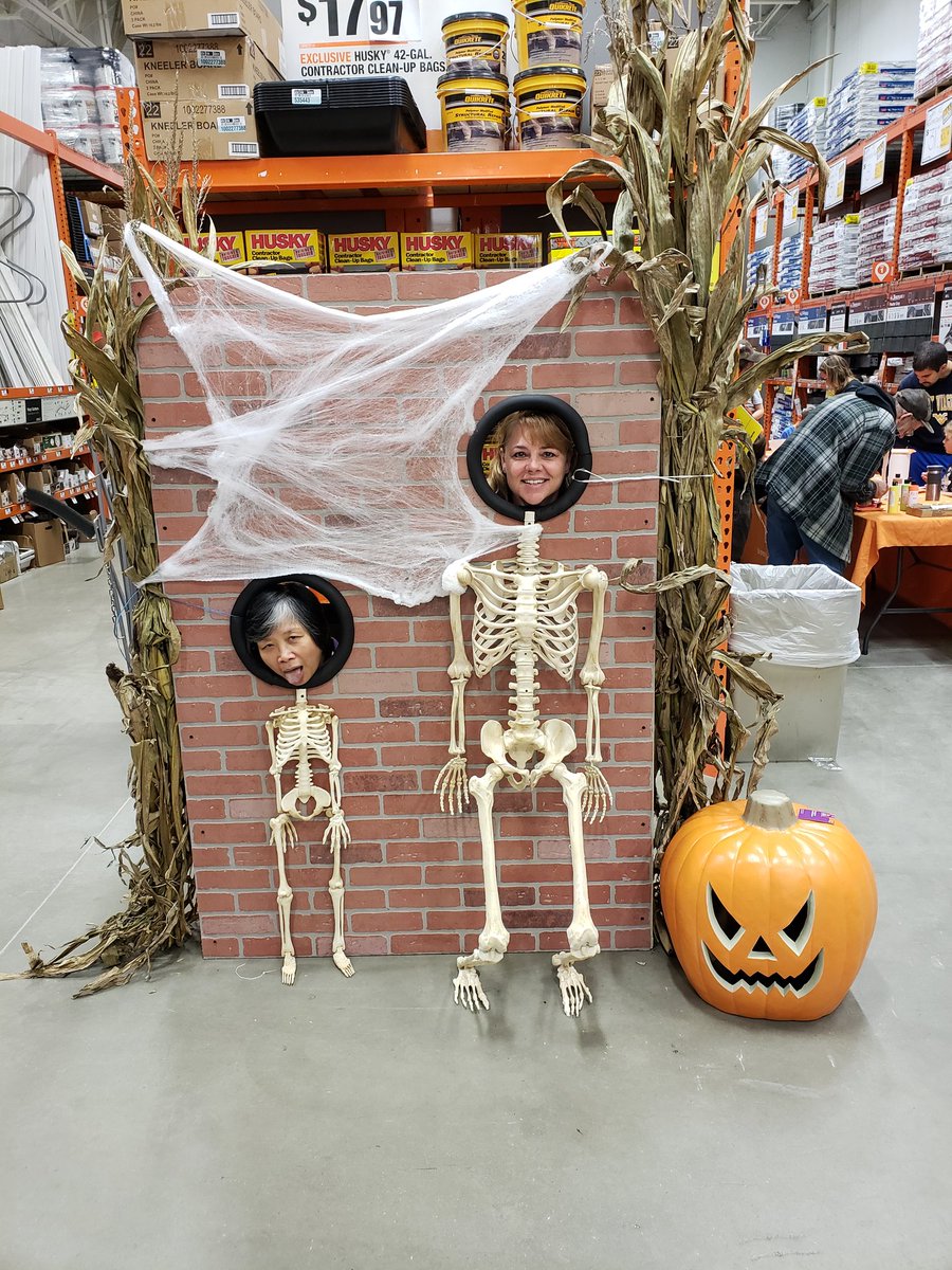 DNeuschafer's tweet photo. Thank you Tracy and Chau for running a fun workshop for our kids. @THDRanson @23ddddddd @JimRugen @Dan4805THD @helga1dawn https://t.co/wTLzPDZIG8