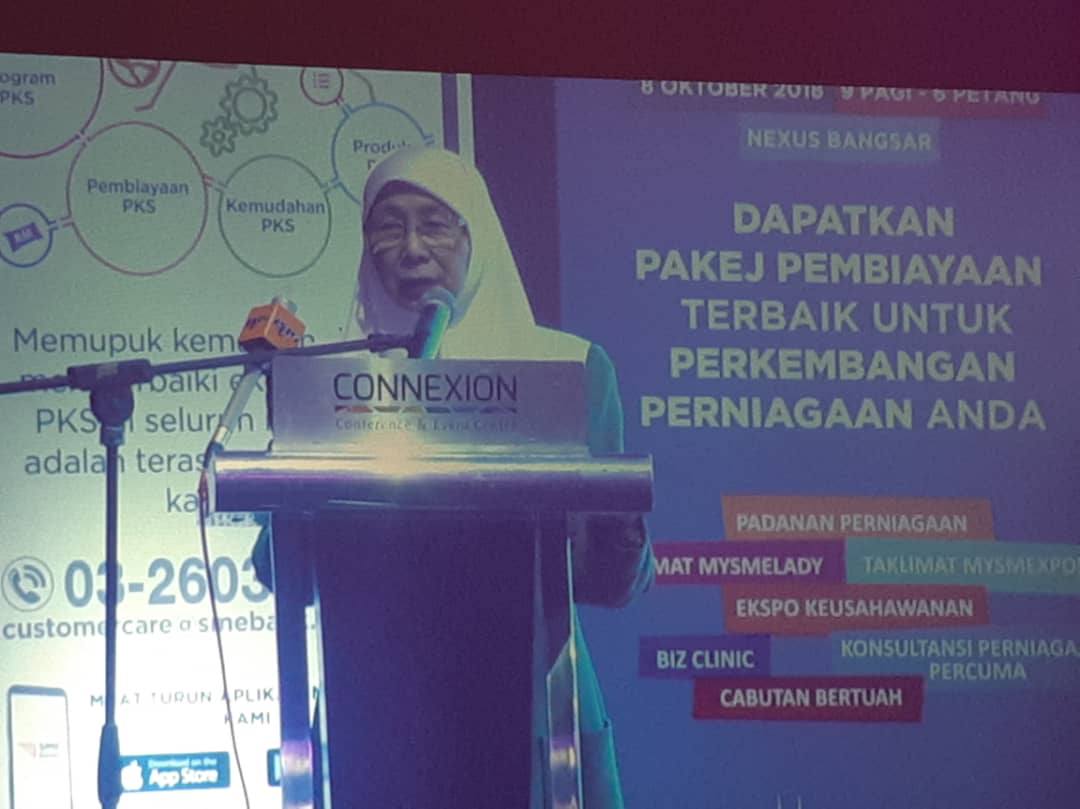 Bernama Radio On Twitter Tpm Drwanazizah Merasmikan Sme Bank Xcess 2018 Di Ibu Negara Hari Ini Hampir 700 Usahawan Pks Berkumpul Pada Program Tersebut Bagi Dapatkan Khidmat Nasihat Bagaimana Sme Bank Dapat