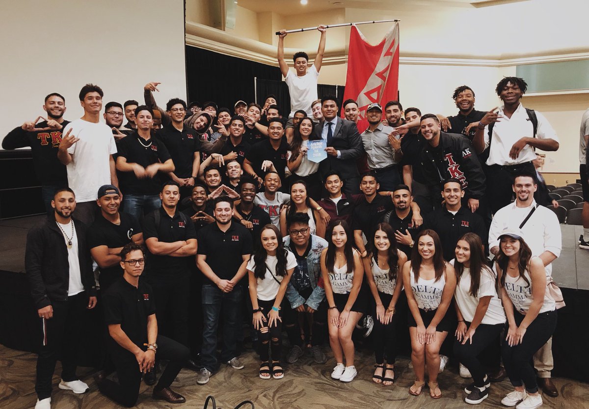 _codeezy's tweet photo. Did some good in Anchorsplash 2018🔻⚓️ #TekeOver https://t.co/cMDtnz3YdD