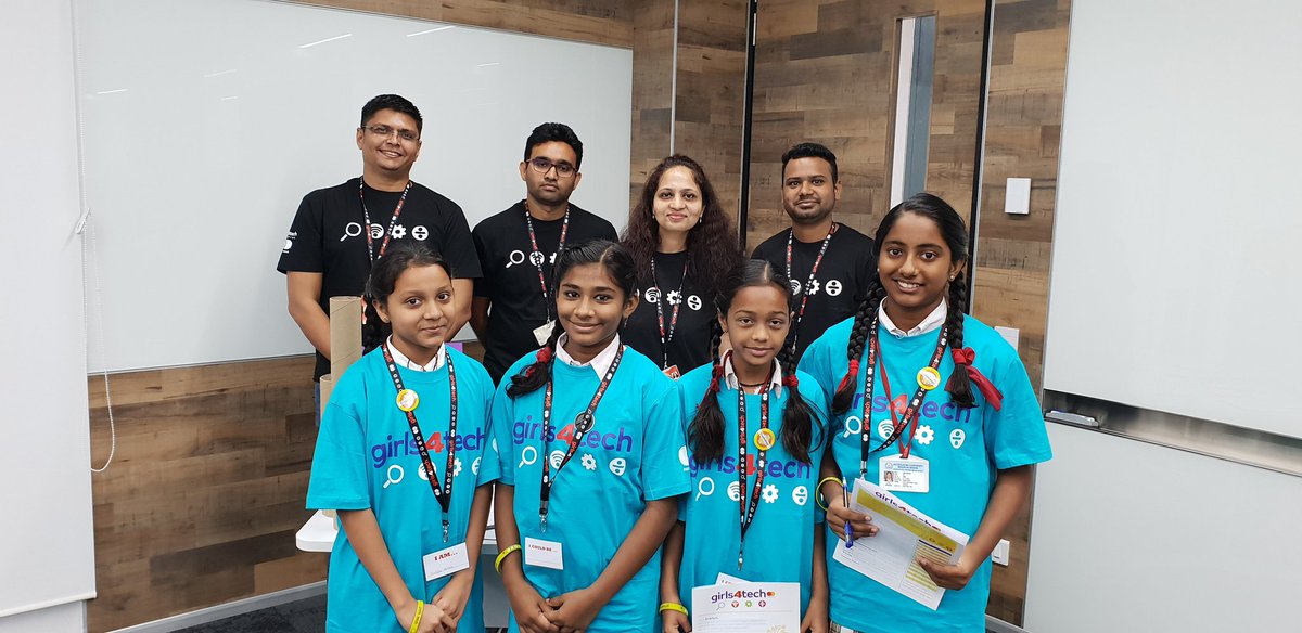 harry2286's tweet photo. Excited #trainers @mastercardindia @Vadodara at technology workstations #Detection #Algorithm #BigData #LocalIntelligence #Cryptology #DigitalConvergence https://t.co/YkjpwI3N22