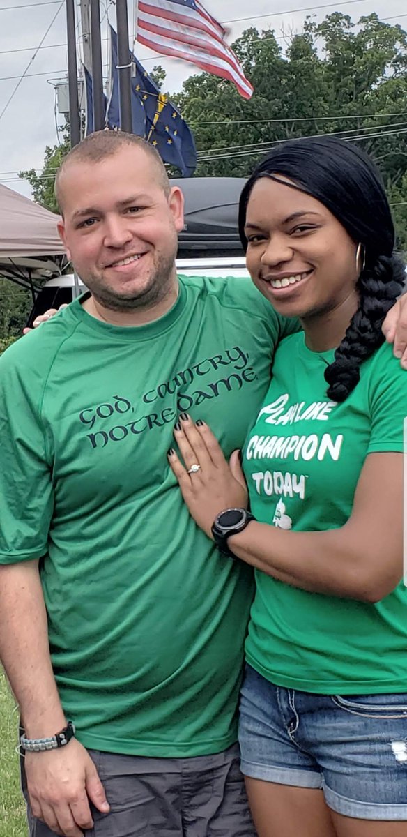 Miggins22's tweet photo. #GoIrish #isaidyes #proposal https://t.co/6GKBS1xeEW