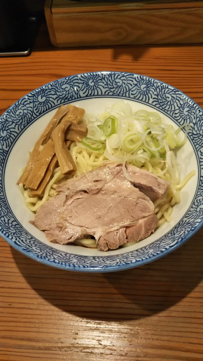 beruf02120's tweet photo. 水戸 麺一直
油そば https://t.co/3STU1ds2GK