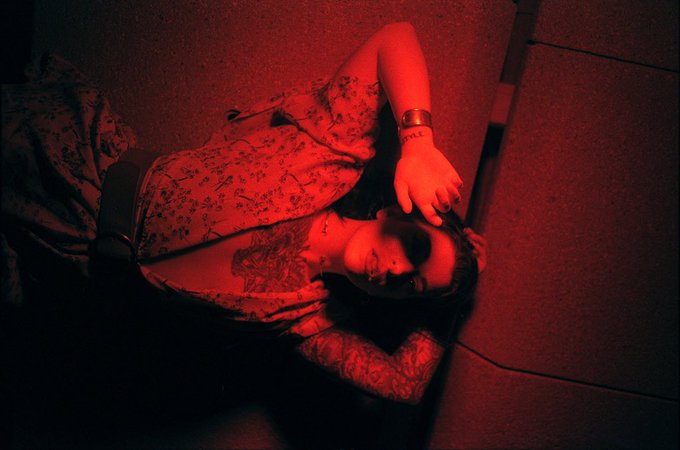 Little things get in the way of the big picture sometimes. - Planning a weekend getaway in the desert<a href="/tag/inkedgirls"class="tags"><span>#inkedgirls</span></a><a href="/tag/35mm"class="tags"><span>#35mm</span></a><a href="/tag/filmphotography"class="tags"><span>#filmphotography</span></a><a href="/tag/construction"class="tags"><span>#construction</span></a>