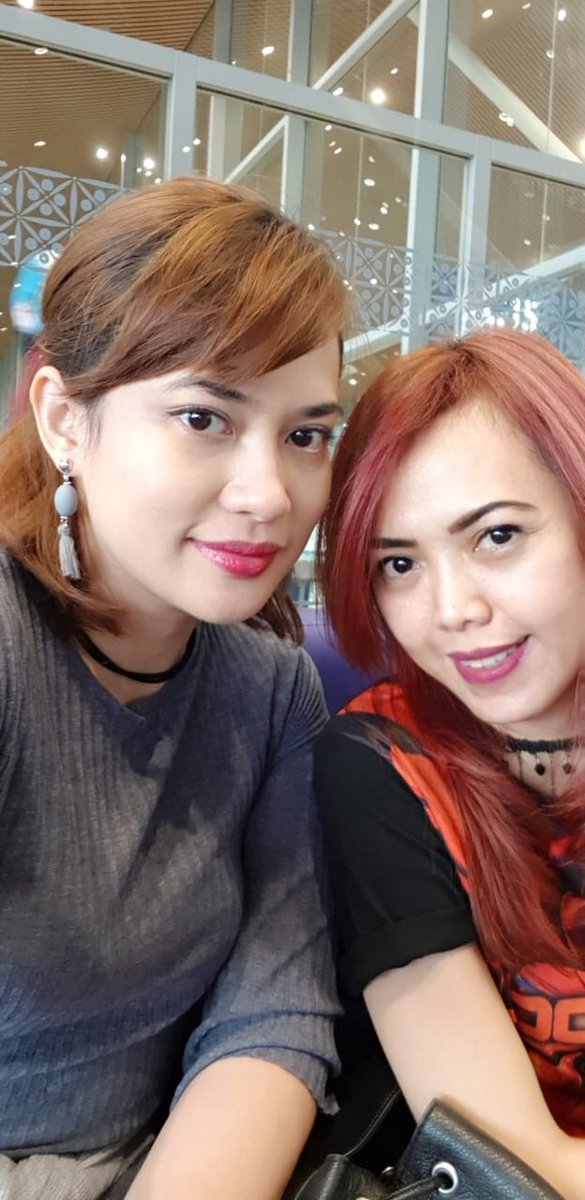 tranceNina's tweet photo. Friendship is one of life’s greatest treasures.
It is a blessing to go hand in hand, so to speak, with like-hearted individuals who make you feel at home wherever you go, and at ease with yourself.
#togetherness #bestiest @R35TY 😘👭❤️ https://t.co/1zDibGmWDK
