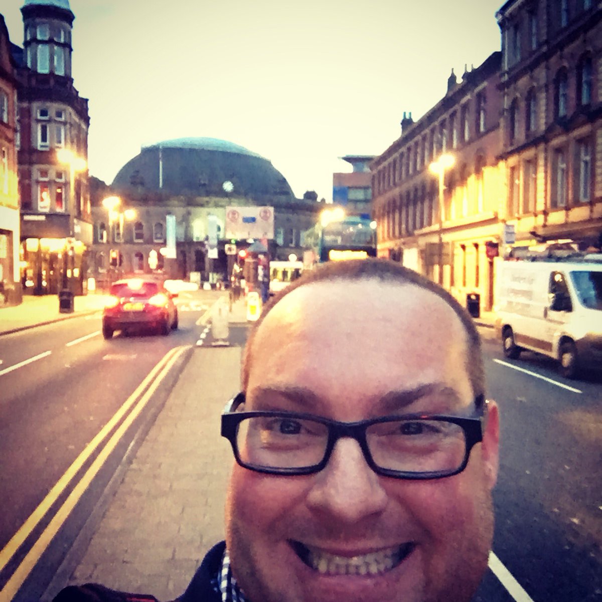 jonnyross's tweet image. Was it too early to be in #Leeds for #LeedsBizWeek at 6.45am??