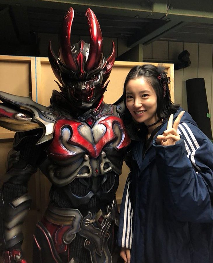 パルムのcm女優 竹野内豊の部下役の女性は誰 向里祐香プロフや年齢 スッキリさん