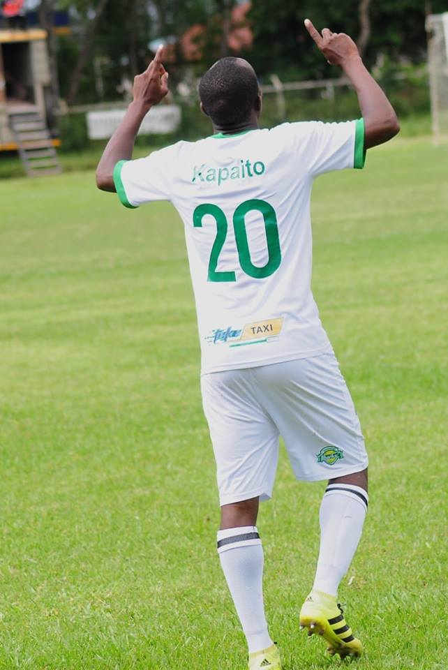 edge_isotonic's tweet image. Fueling the best in the game. Congratulations Eric Kapaito on winning the 2019/19 KPL Golden Boot. What a season for the Sharks! #getThatEdge #edgeperformance #fuelYourPerformance