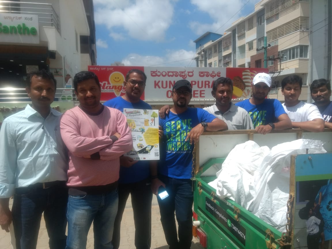 NammaBeguru's tweet photo. #ewaste collection drive at Akshsya Nagar, Begur in association with #ENSYDE and #SAAHAS 

@SaahasZeroWaste @saahasorg @Follow_GreenE @swachhbharat https://t.co/psmepcqIed