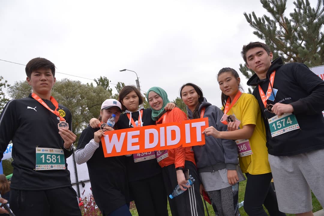 ucentralasia's tweet photo. #PhotosOfTheDay: 13 students & 2 faculty/staff from the #University of #CentralAsia competed the annual #KuzDemi Marathon on October 7th. They ran 5, 10 or 21km distances, and represented #Kyrgyzstan, #Kazakhstan, #Tajikistan & #Pakistan. Well done to the #UCAteam! #kuzdemi2018 https://t.co/LQvg7upxRC