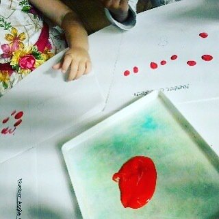 playfactoryldn's tweet photo. Counting-Apple Cart Finger Printing 🍎 🍏 #apples #fingerprinting #counting #theplayfactory #theplayfactorynursery #ilford #redbridge #london #eastlondon #development #developmentmatters #eyfs #earlyyears https://t.co/0ef9Hm8Eey https://t.co/Qj9ldFagoB